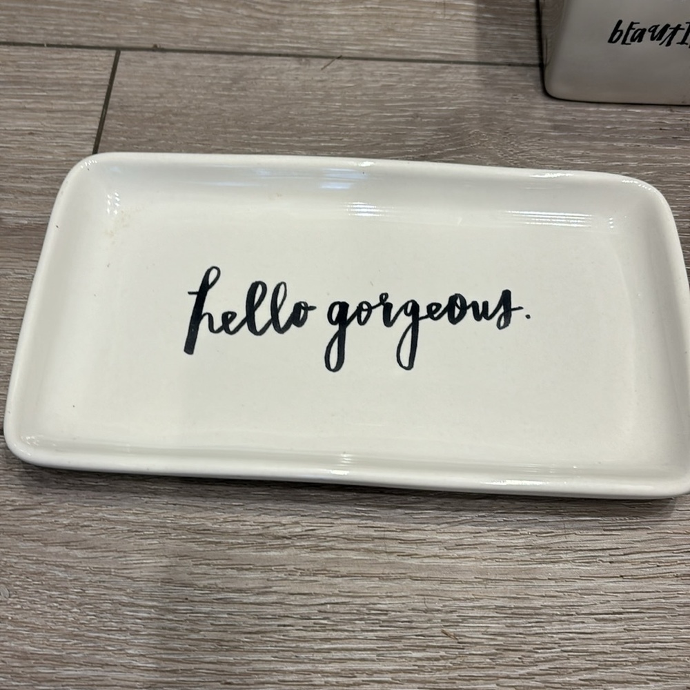 3 piece Rae Dunn make up set - Picture 3 of 5